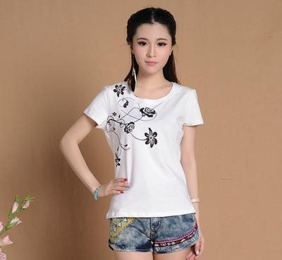 2015新款韓版女裝 純棉寬松白色大碼短袖T恤批發(fā)指南